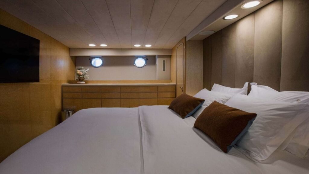 CARINO guest cabin