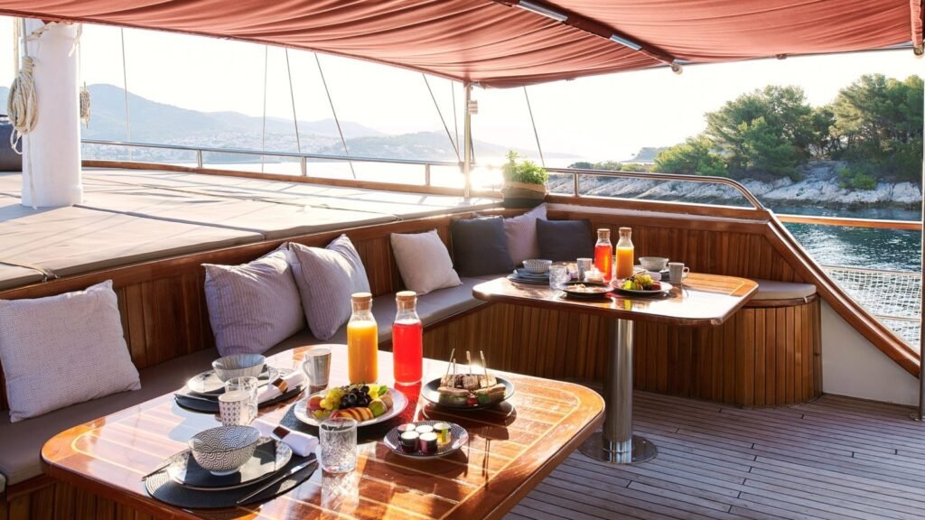 CATALEYA on deck dining