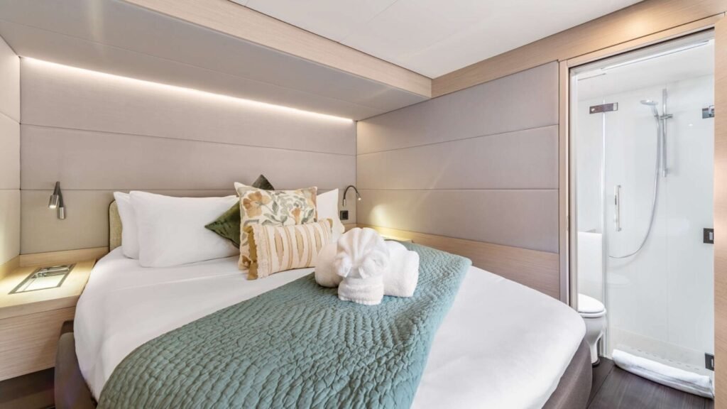 EVENSTAR charter yacht