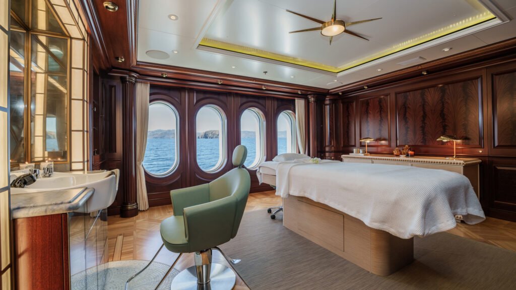 Firebird Feadship yacht for charter