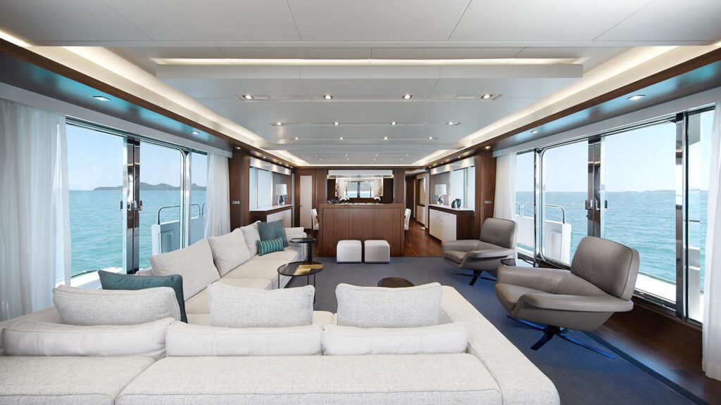 GEORGE P Sunseeker motor yacht - main salon