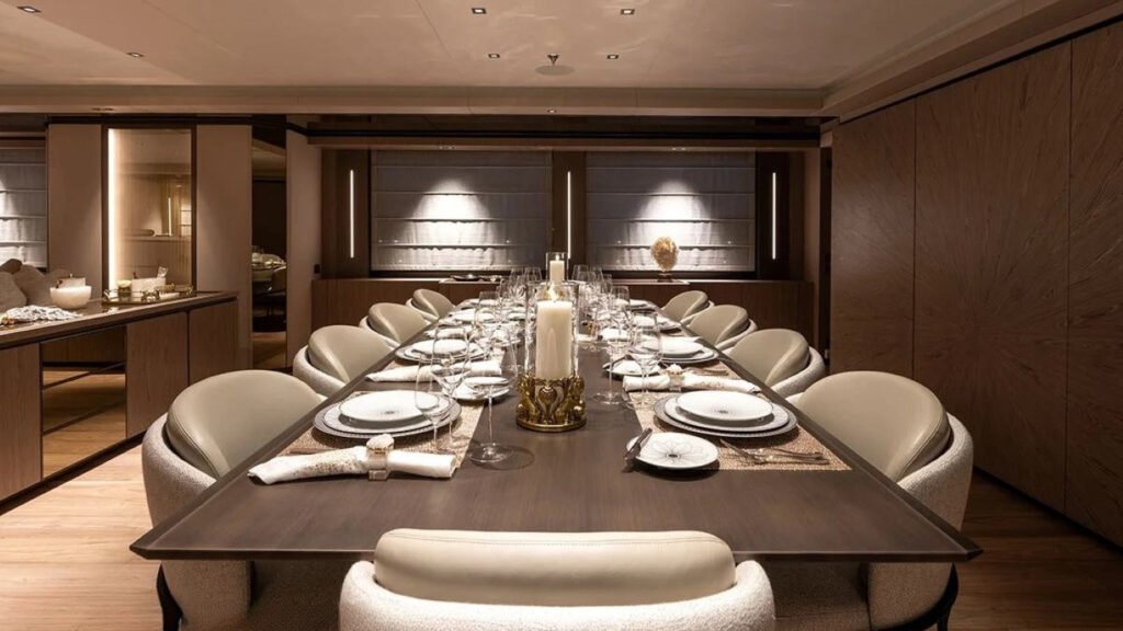 GIOIA - formal dining