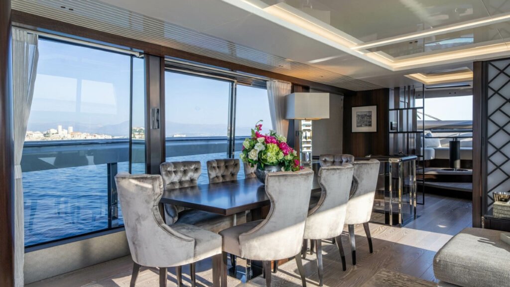 GLASAX formal dining area