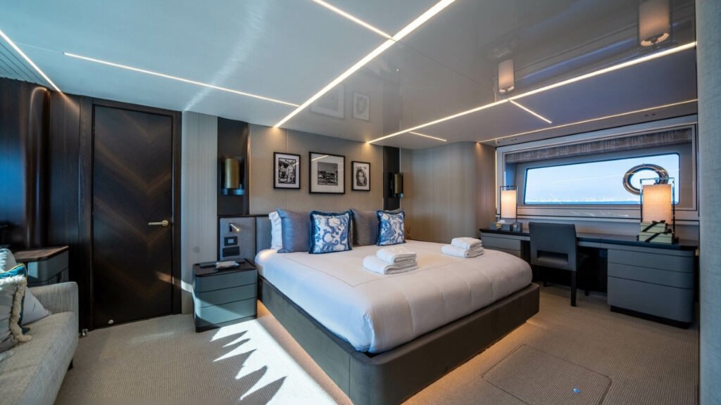 GLASAX master stateroom