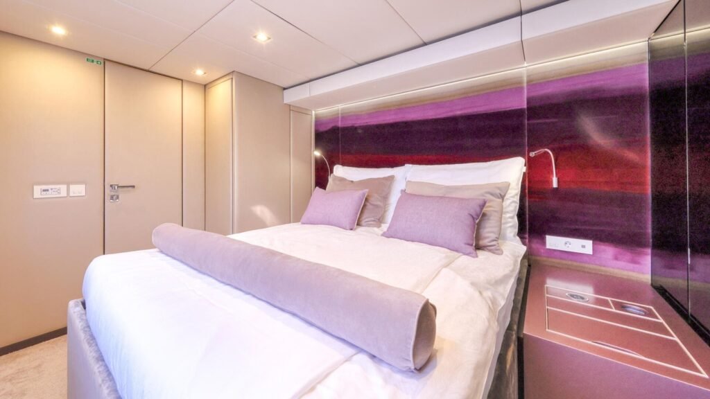 HONEYBIRD guest suite