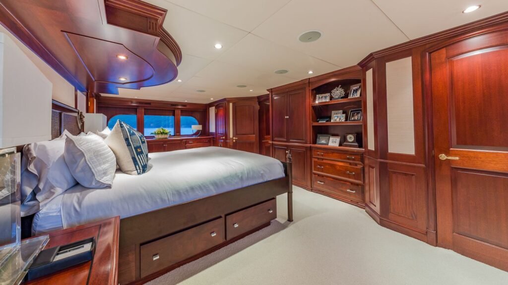 King of Fun Northern Marine yacht for charter
