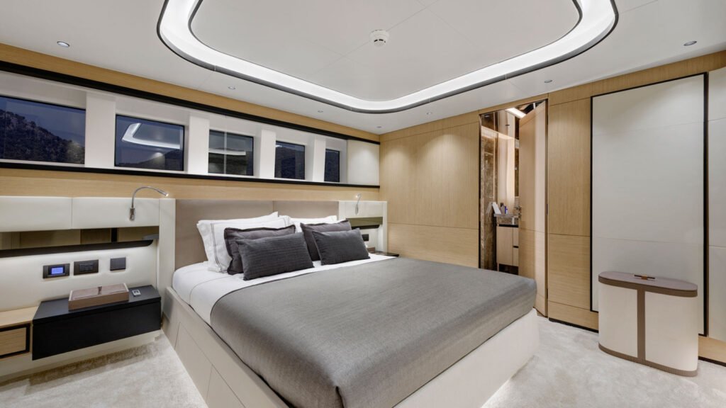 LADY LUNA VIP double suite