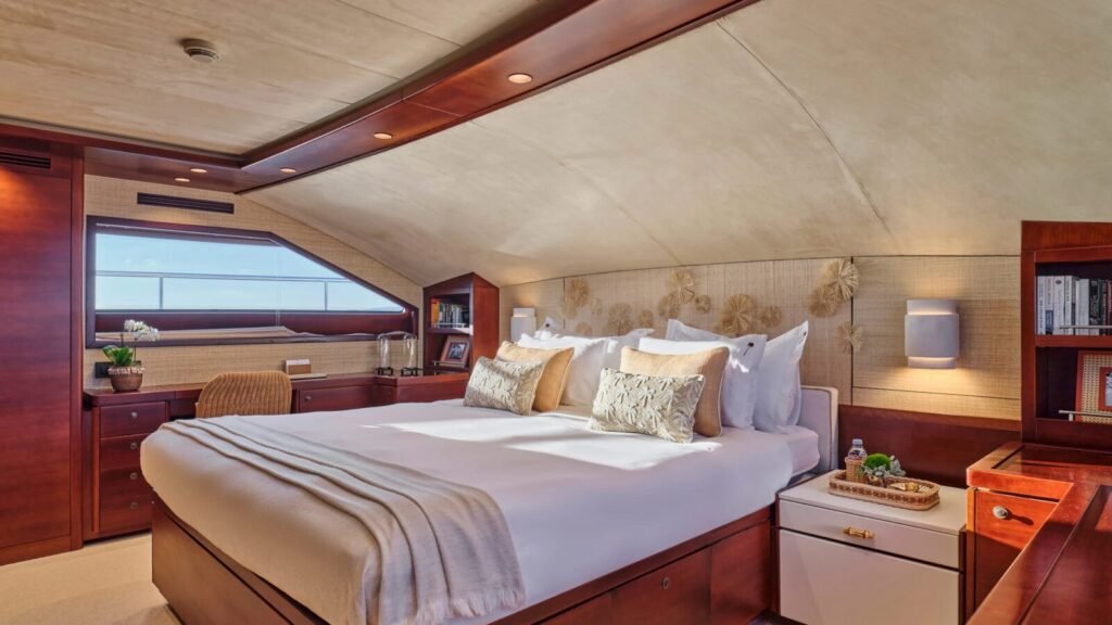 MALEN master stateroom