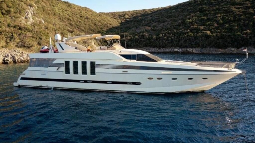 MARSHALL Posillipo profile under way