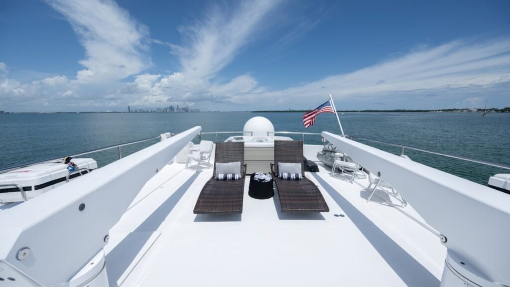 MARY KATHLENE foredeck sun pads