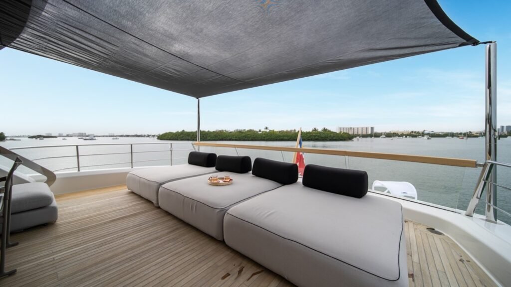 MAVE sun deck sun pads