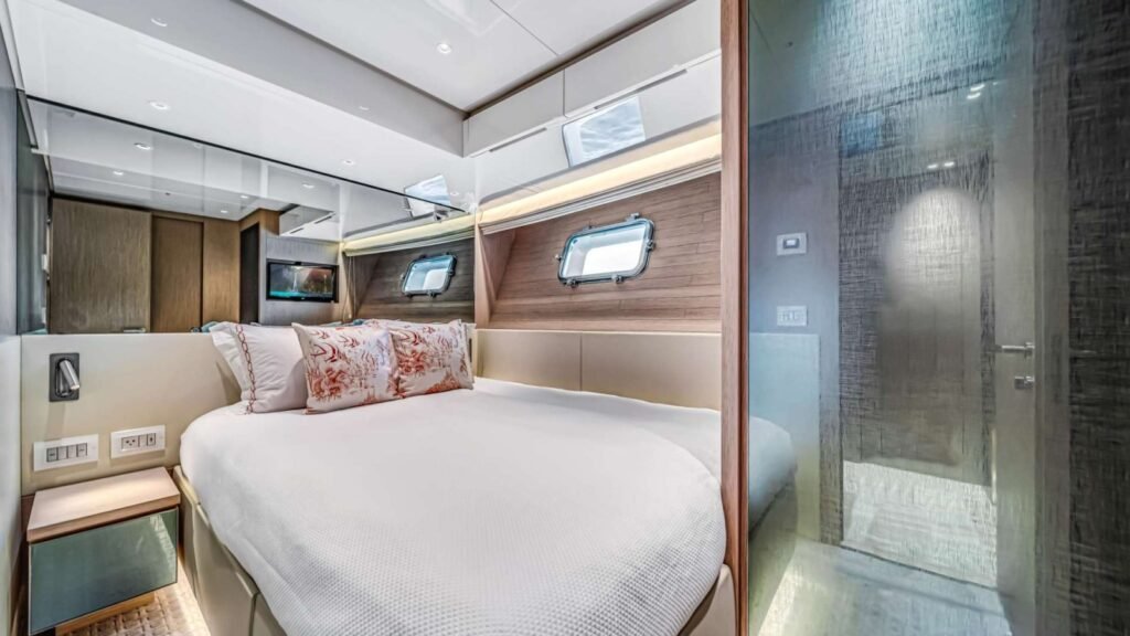 MAVE convertible twin suite