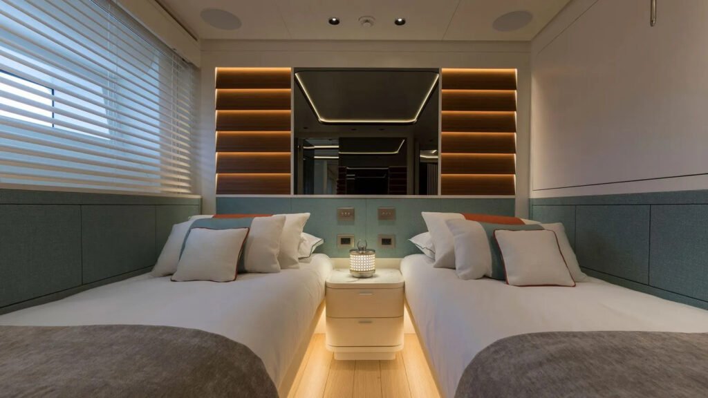 MAVERICK - twin cabin