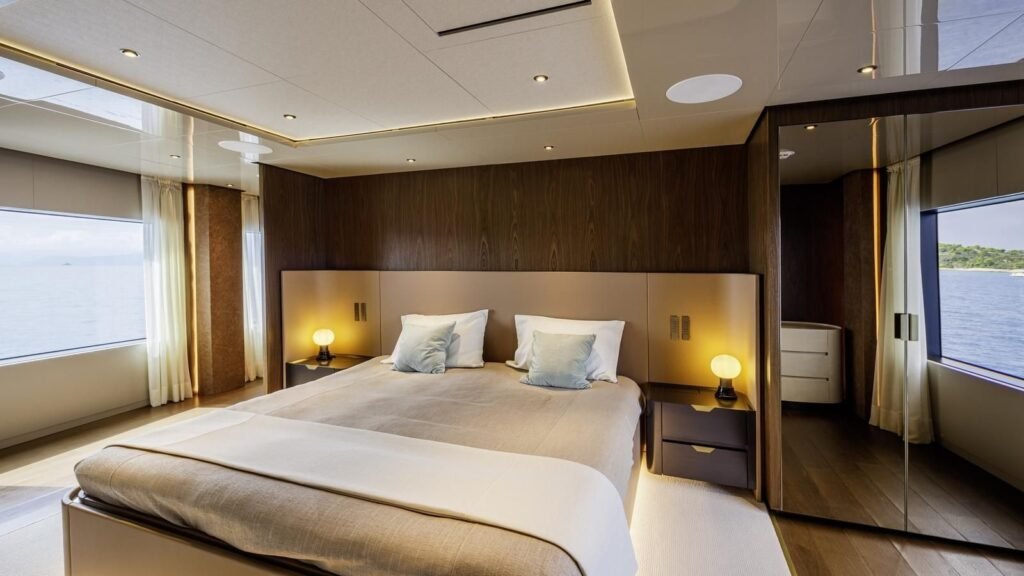 MY MISTAKE main deck master suite