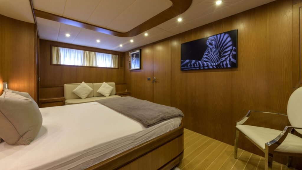 NEWFIELD guest suite