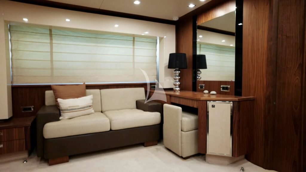 NOVA 92 interior lounge