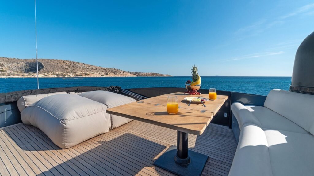 ONE sun deck teak table