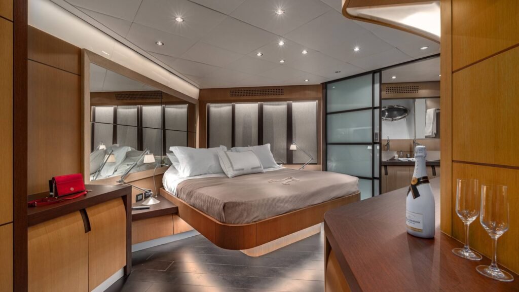 ONE master cabin