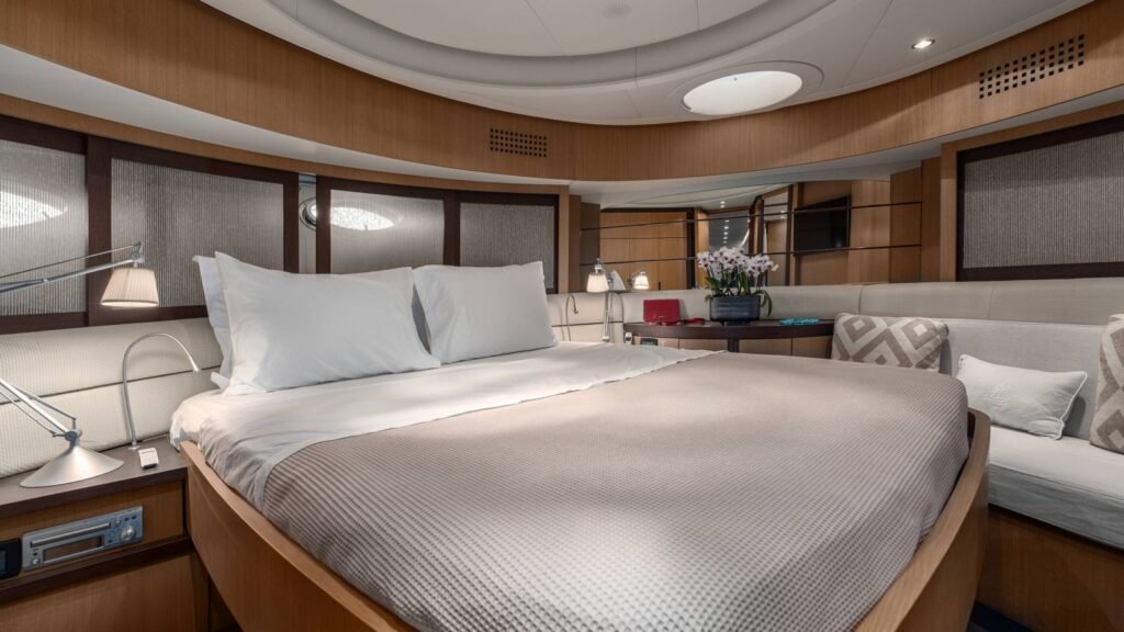 ONE VIP cabin