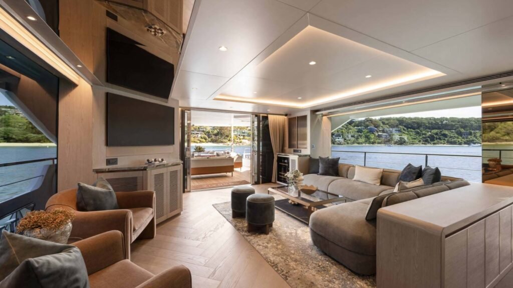 Orraia salon lounge