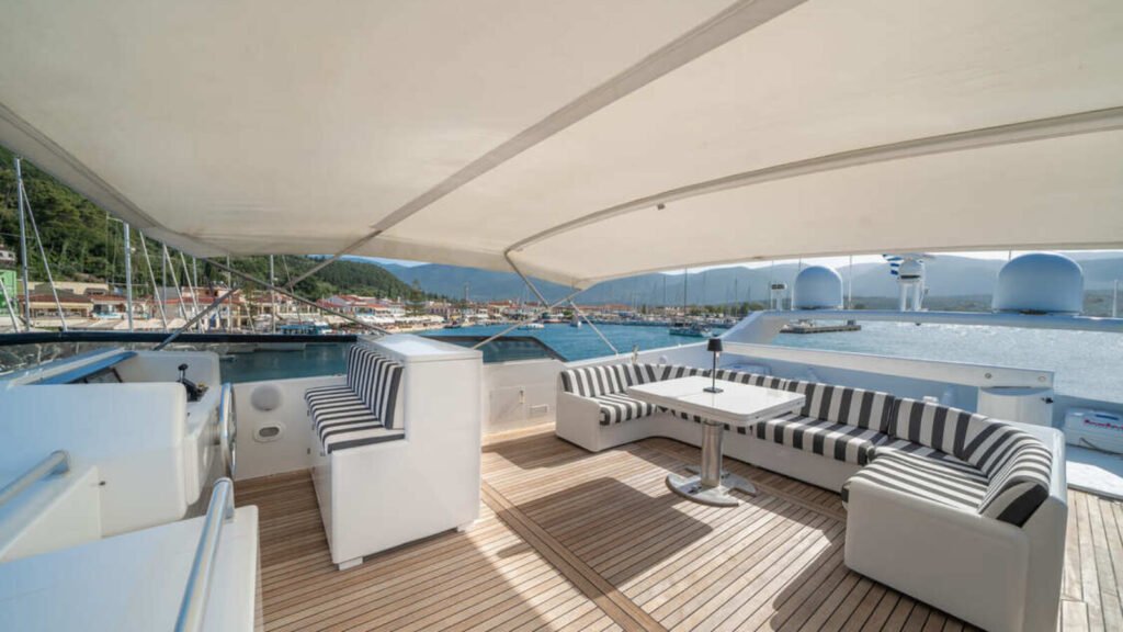 OPERA Sun Deck