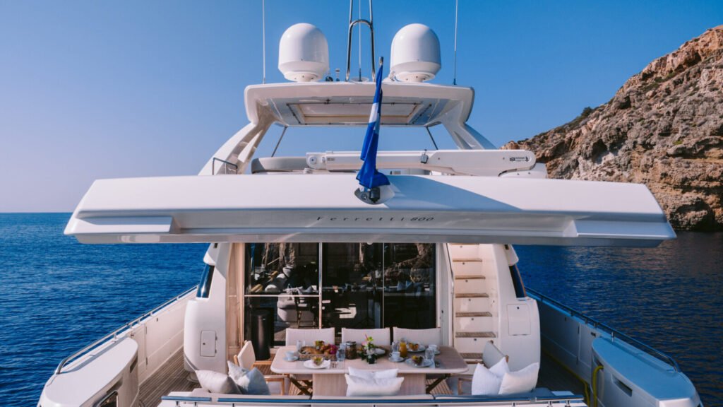 D&D Foredeck