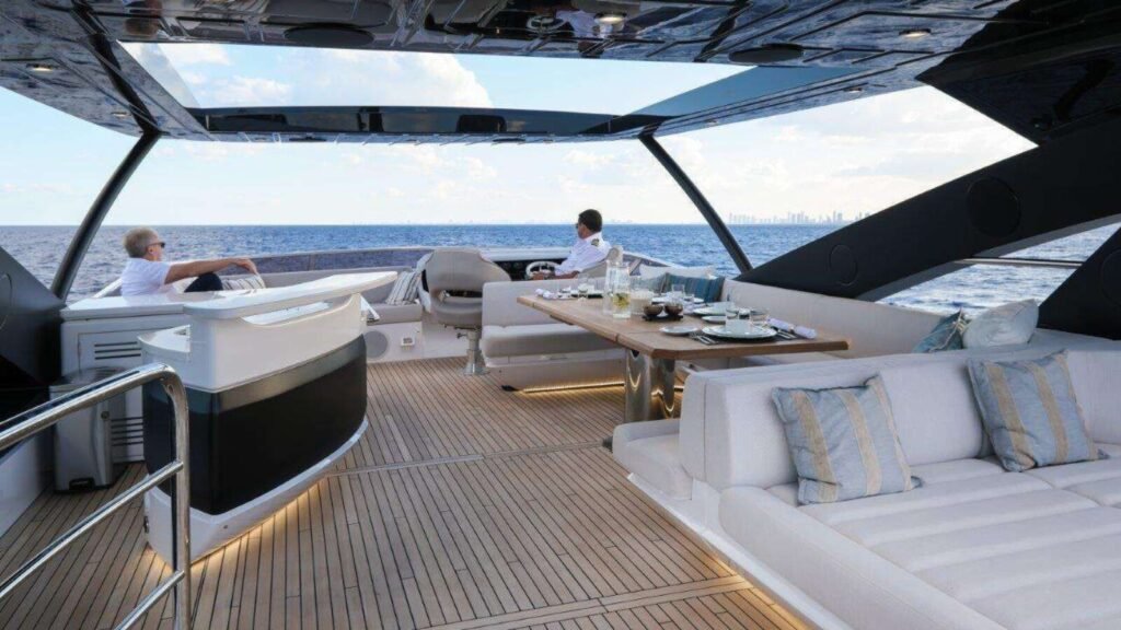 TAKE IT EASY Flybridge