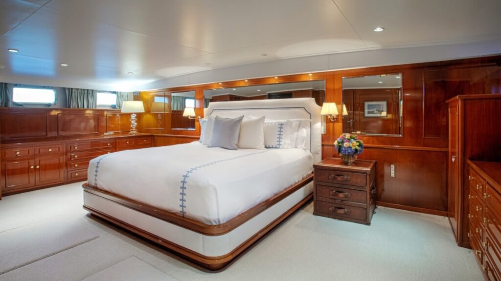 CETACEA Master Stateroom