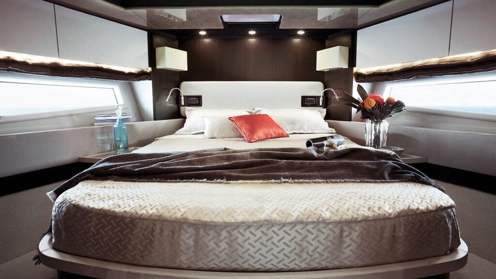 MOZZ VIP Cabin