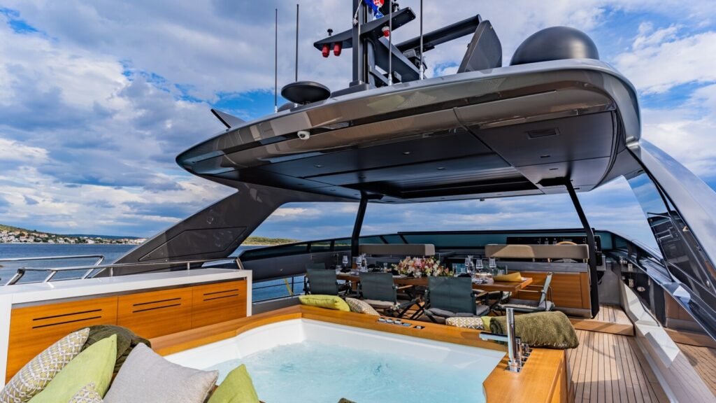 NOOR II Sun Deck