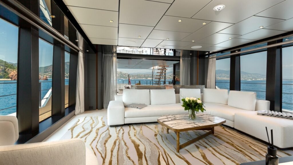LADY DIA Sky Lounge