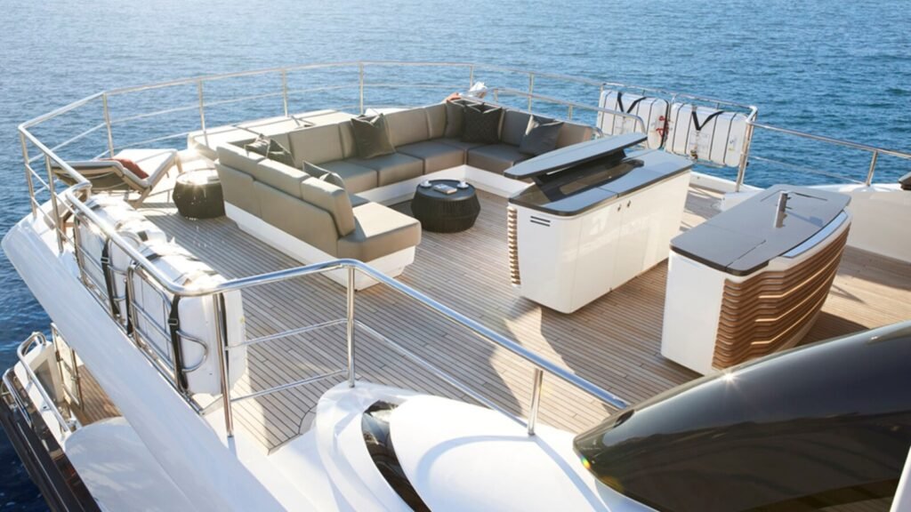 RESTLESS Sun Deck Seating