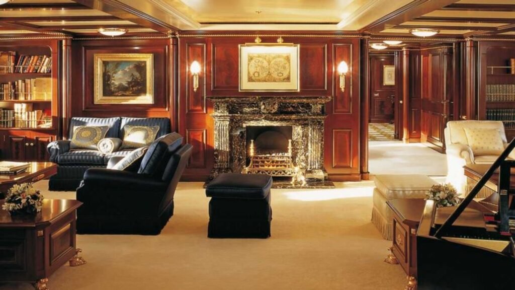 FREEDOM Main Saloon