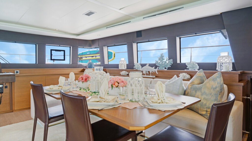 PLAYTIME Interior Dining