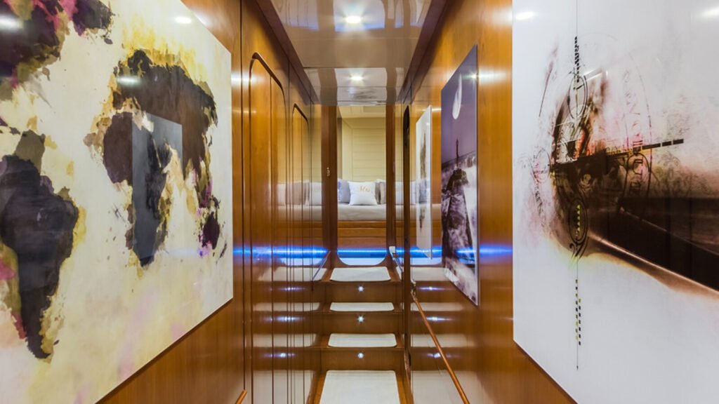 AMORAKI Entrance Foyer