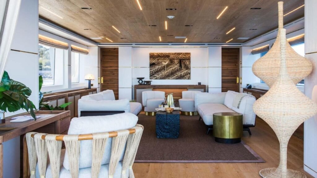 SABAI Upper Salon