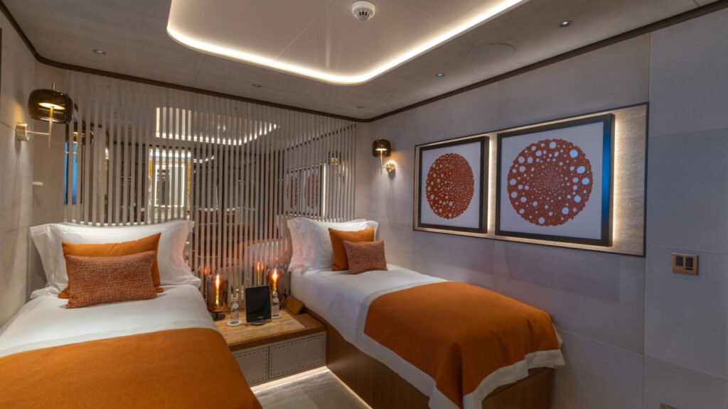 ETERNAL SPARK Twin Cabin