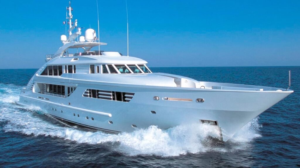 PENELOPE ISA Yachts under way