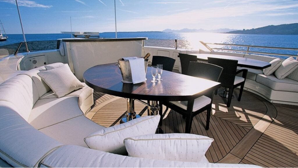 PENELOPE aft deck dining