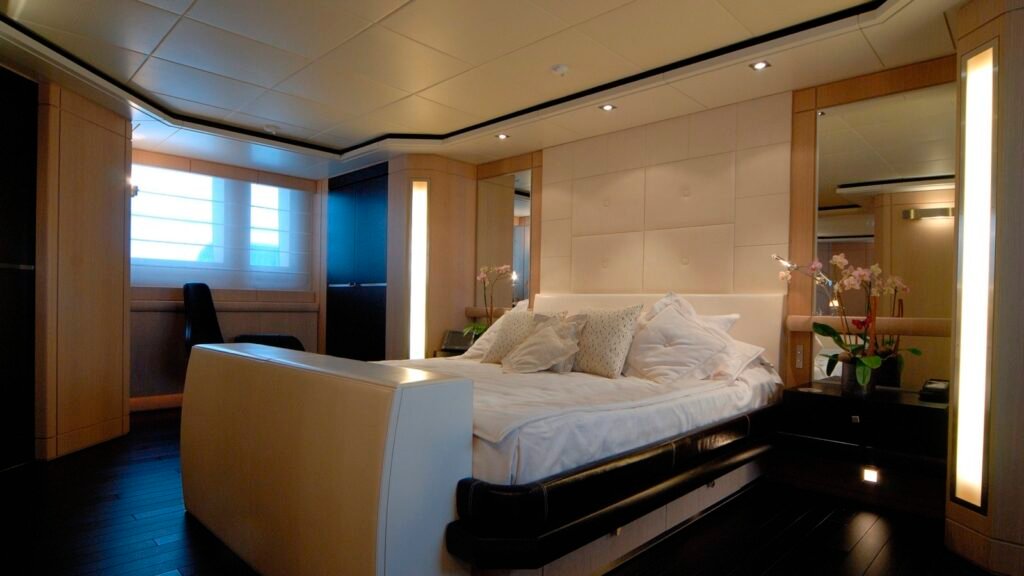 PENELOPE double guest cabin