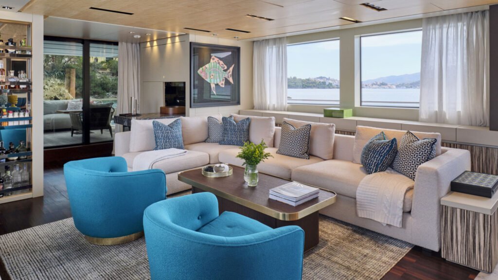 Rare Diamond main salon lounge