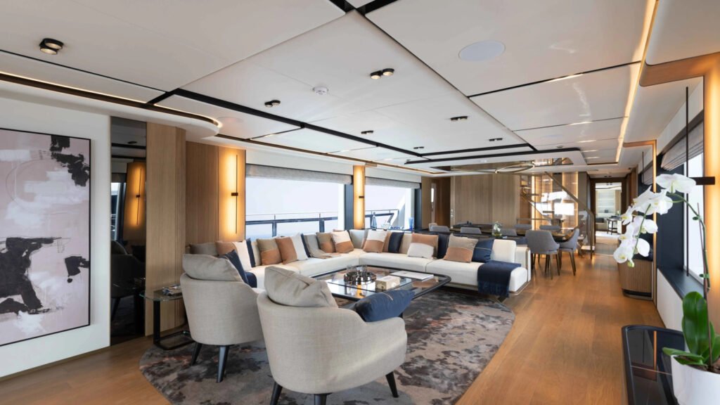 SANDBANK main salon