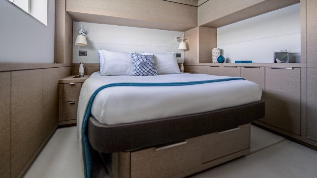 SPIRIT OF PONANT charter yacht