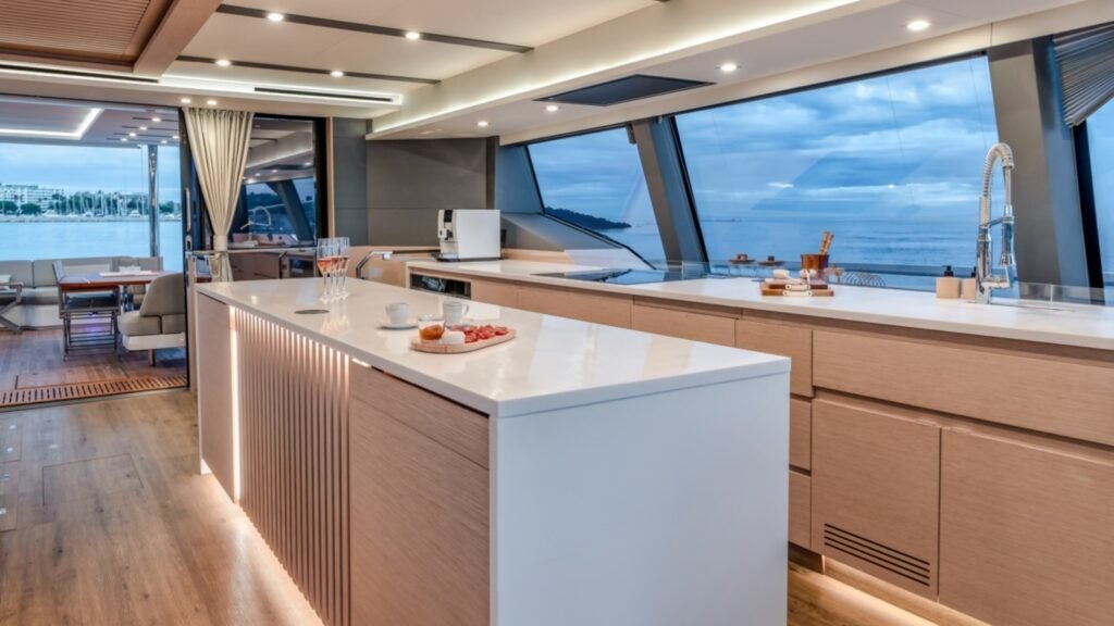 WINDKIND galley